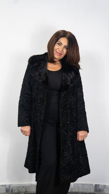 Cappotto Astrakan con Collo in Volpe e Bottoni